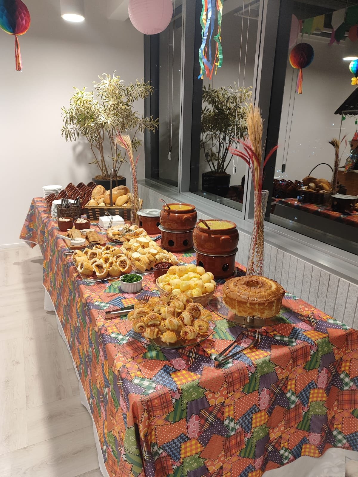 C&M Buffet Premium